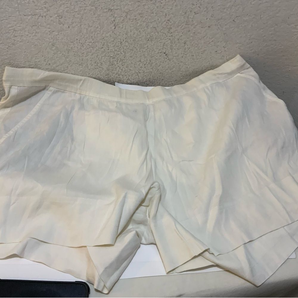 7 for all Mankind Cutoff Denim Shorts button fly in White size 28 - Picture 13 of 14